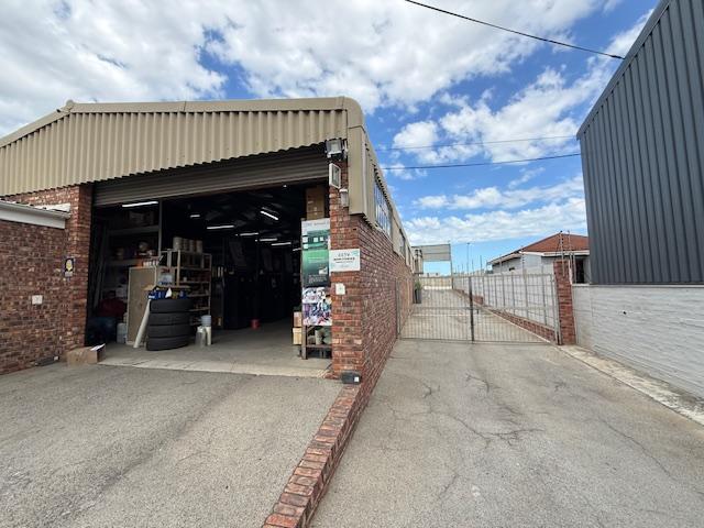 To Let Commercial Property for Rent in Sidwell Eastern Cape